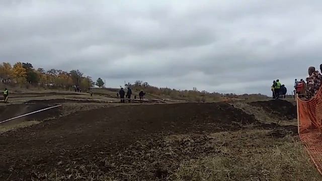 Азартно, мотокросс в Доброполье смотреть онлайн