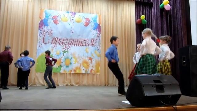 ТАНЦЫ школьников смотреть онлайн