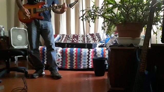 Jackson dx10fs through Ibanez soundwave 20 смотреть онлайн