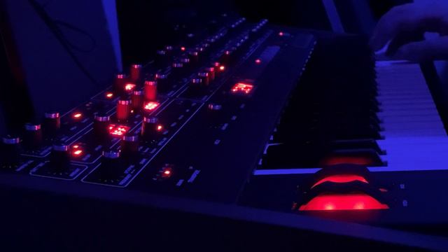 Exploring the Synth: Ambient Orchestra on Prophet 6 смотреть онлайн