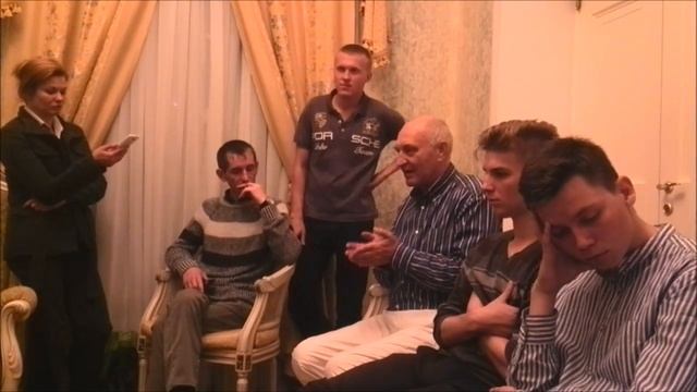 Опрос. 300 телефонов за 15 дней смотреть онлайн