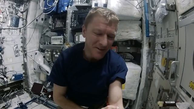 Как берут кровь на МКС? смотреть онлайн