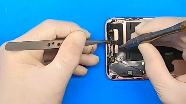 Change Flat cable iPhone 7 Plus. Замена шлейфа iPhone 7 Plus с разъемом зарядки и микрофоном смотреть онлайн