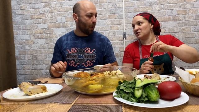 Мукбанг. Дегустируем вкусный БОРЩ и ароматные СИННАБОНЫ.@galina_kuhnya