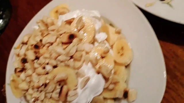 Бабушка, мы когда так постимся, то не голодаем, не волнуйся за нас. Я учусь готовить. Твоя внучка. смотреть онлайн