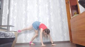 Гимнастика!!!? Как делать колесо???♀️