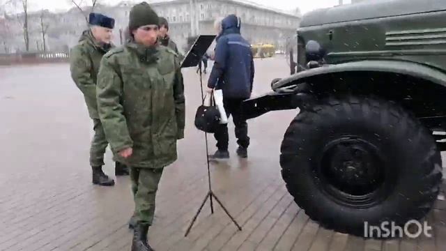 Выставка военной техники. К 23 февраля. смотреть онлайн