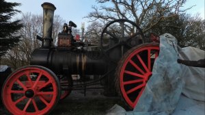 Запуск трактора на паровом двигателе 1901 года. Надежная техника работает более 100 лет.