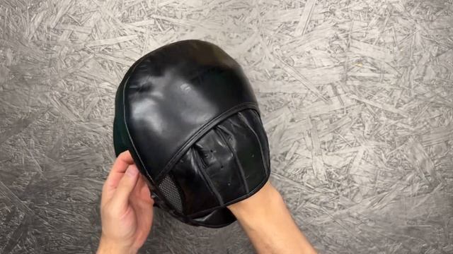 Лучшие лапы для бокса «Infinite Force Black Devil X Mitts» смотреть онлайн