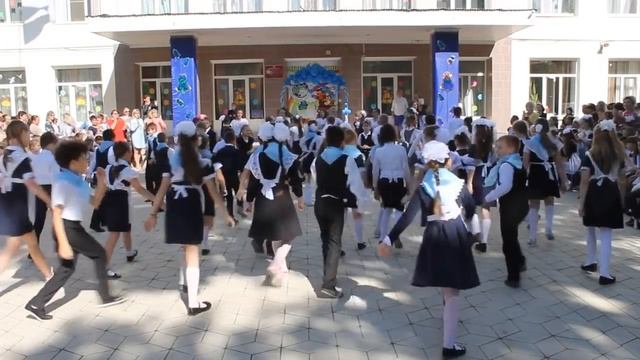 пгт.Ахтырский МБОУ СОШ №30.Последний звонок 2019 смотреть онлайн