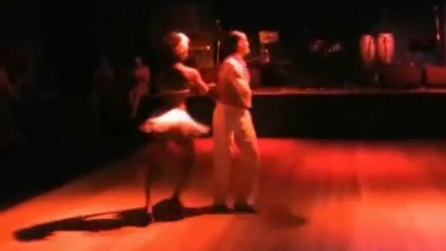 Mauricio and Yarima Cuban Salsa смотреть онлайн