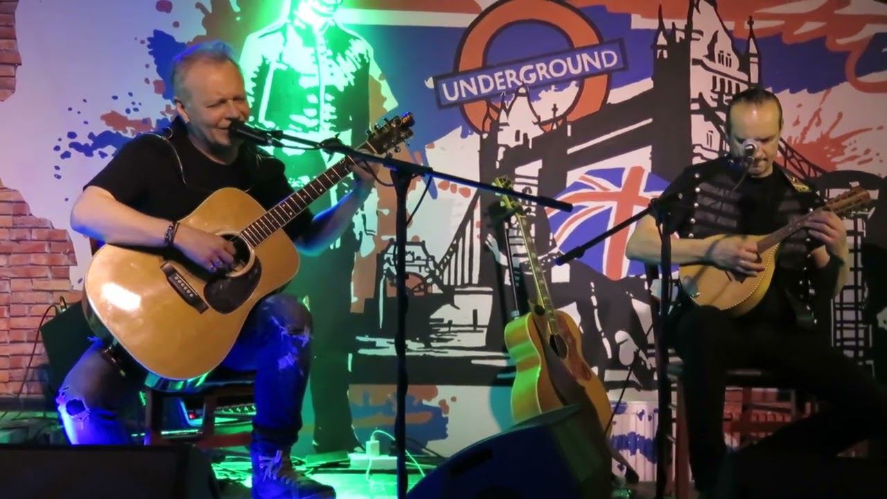 Белое на белом