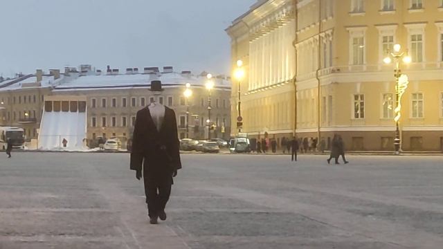Атмосфера Дворцовой площади, Санкт-Петербург, Россия смотреть онлайн