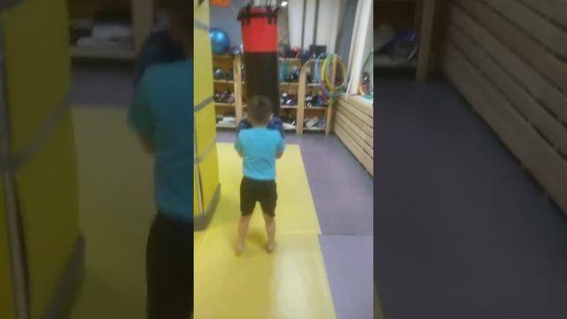 KICKBOXING. работа на точность и координацию. смотреть онлайн