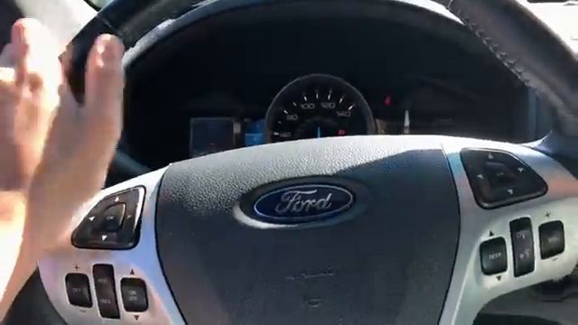 2013 Ford Explorer XLT start up And exhaust clip смотреть онлайн