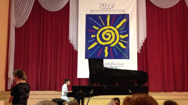 Аветисян Давид (7 лет) - Роберт Шуман "Фантастический танец" смотреть онлайн