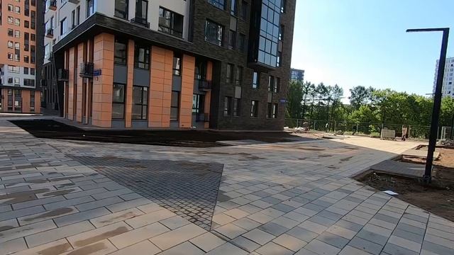 ЖК Скандинавия А101. Дома сдали, людей заселили, а плитку на улице не положили( смотреть онлайн