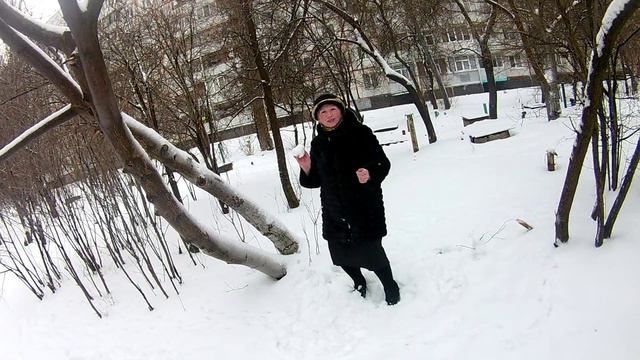 Снег кружится,летает,летает смотреть онлайн