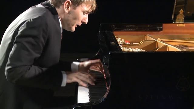 Vassily Primakov plays Scriabin Piano Sonata No. 4 смотреть онлайн