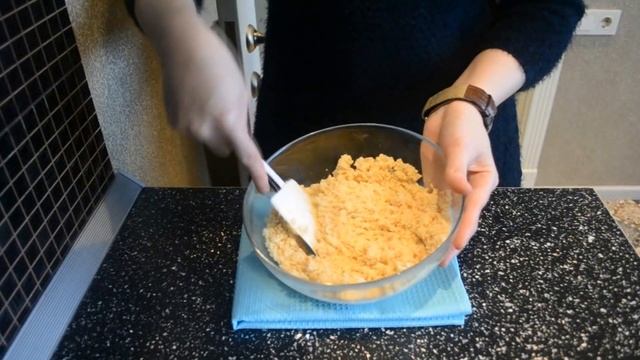 Vafliden Hazirlanmish Ciyelek Ve Vishne