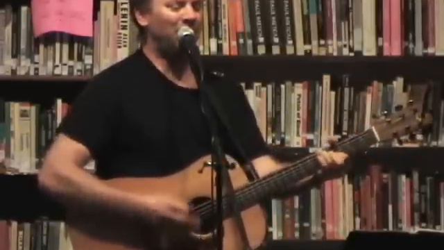 David Rovics in Gainesville - Civic Media Center 10/11/11 смотреть онлайн