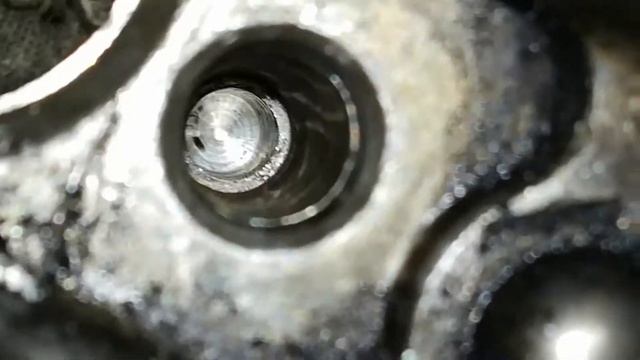 Mercedes W210 восстановление резьбы под крепления форсунки смотреть онлайн