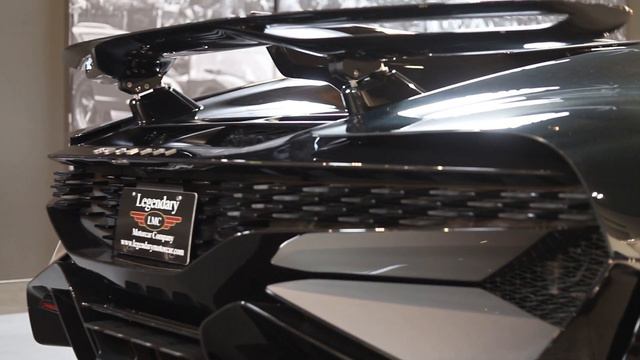 What makes the Bugatti Divo the ULTIMATE SUPERCAR? смотреть онлайн