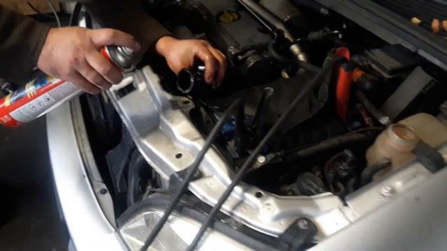 Diesel engine start with "cocpit spray" odpalanie na Plaka смотреть онлайн