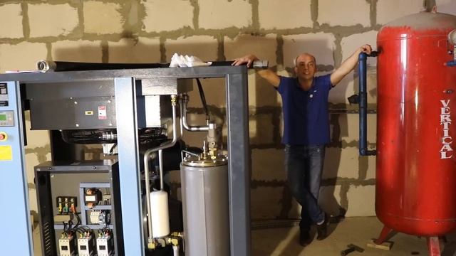 Винтовой компрессор COMARO смотреть онлайн