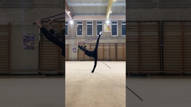 Переднее равновесие со скакалкой смотреть онлайн