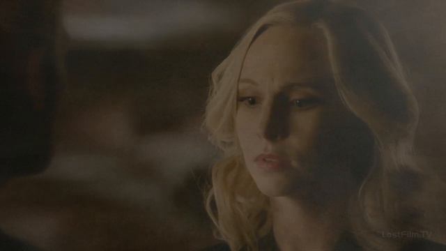 Клаус и Кэролайн - Она смотреть онлайн