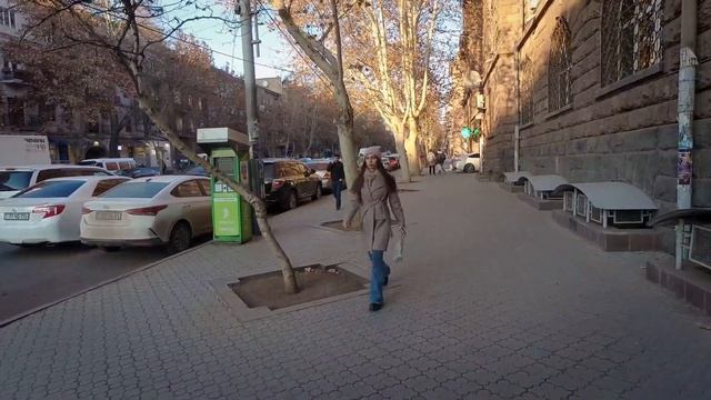 YEREVAN Walking Tour, Winter Light, Armenia, Feb 17, 2023, 4K 60fps смотреть онлайн