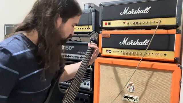 Marshall JCM900 on the phone смотреть онлайн