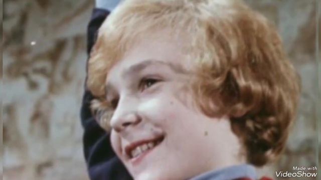 ...песенка... Мы - маленькие дети... нам хочется гулять... смотреть онлайн