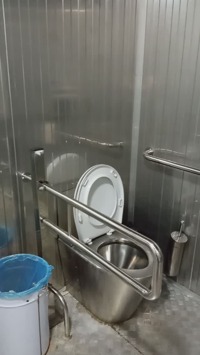 Бесплатный городской туалет в Великом Новгороде смотреть онлайн