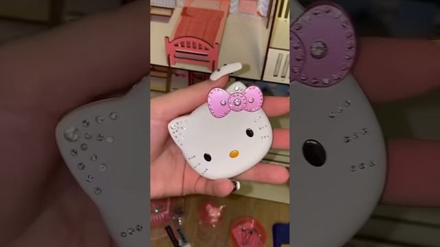 Дарю телефон подписчице *hello kitty* смотреть онлайн