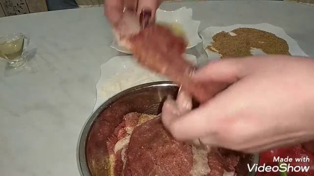 Свиные отбивные в хрустящей панировке. смотреть онлайн