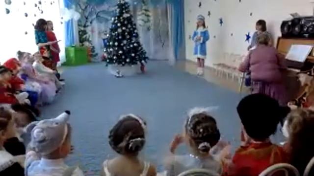 Новый год в саду 2022 смотреть онлайн