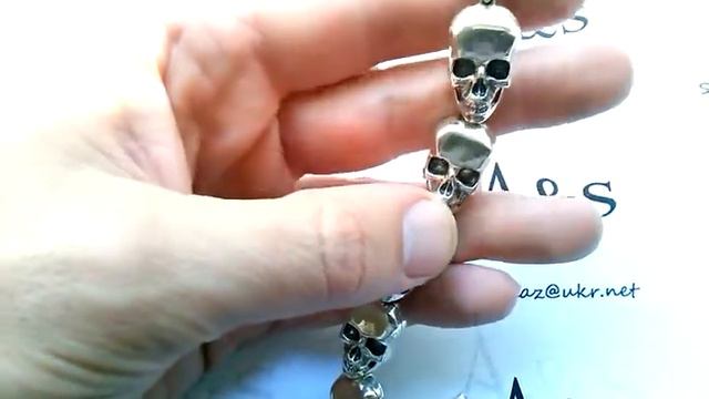 Серебряный литой браслет с черепками смотреть онлайн