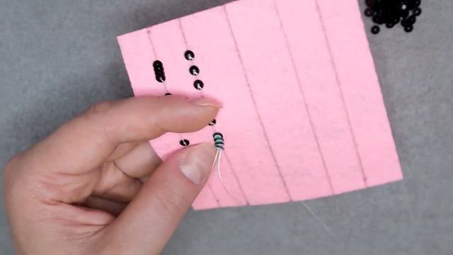 Как пришить пайетки. Мастер-класс для начинающих. How to sew sequins. Вышивка пайетками. DIY. смотреть онлайн