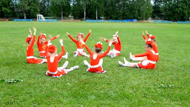 Спортивный номер "Красные шапочки", коллектив "Магия" смотреть онлайн
