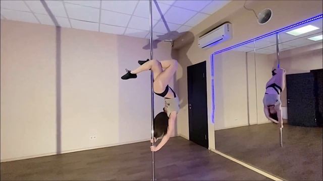 Скворцова Дарья. Тренер Let's Fly/ смотреть онлайн