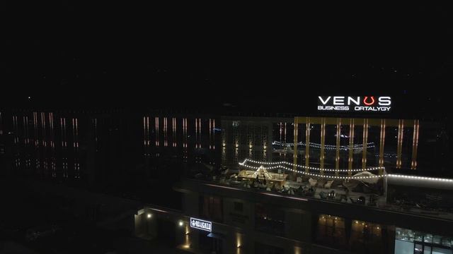 Салют в ресторане Nandoo. смотреть онлайн