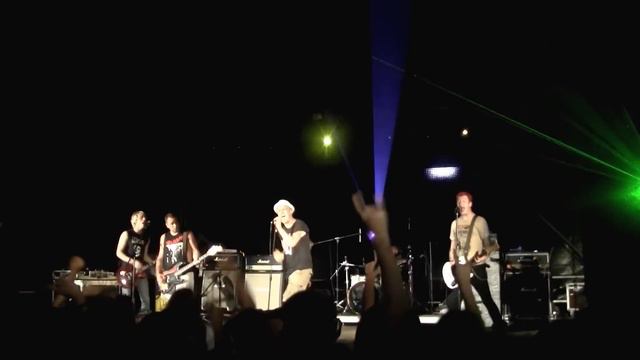 Ракеты из России (feat. Маррадёр) - Roots Radicals (Rancid cover) смотреть онлайн