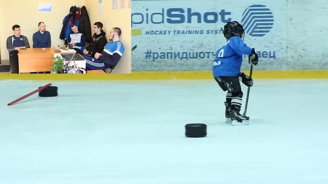 Детский хоккей | тренировка на льду 18 03 2018 Емельянов Илья смотреть онлайн