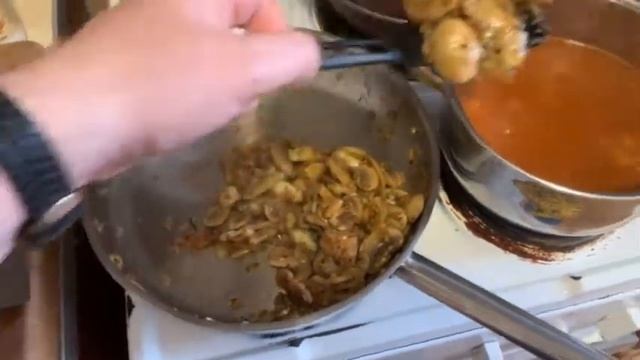 Чесночно-грибной крем-суп