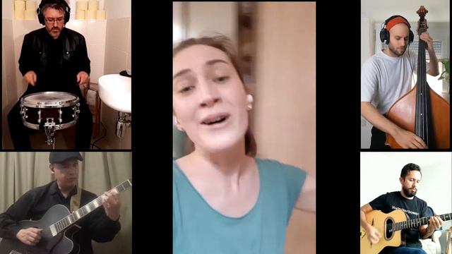 А я иду, шагаю по Москве | I walk around Moscow | International ART FOR LIFE Collective смотреть онлайн