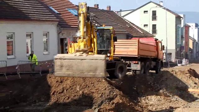 TEREX ATLAS 1404KZW and Tatra 815 смотреть онлайн