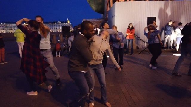 William dos Santos and Oksana - Zouk open air in St.Petersburg смотреть онлайн