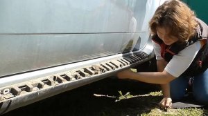 Как снять пластиковые пороги на Рено Дастер